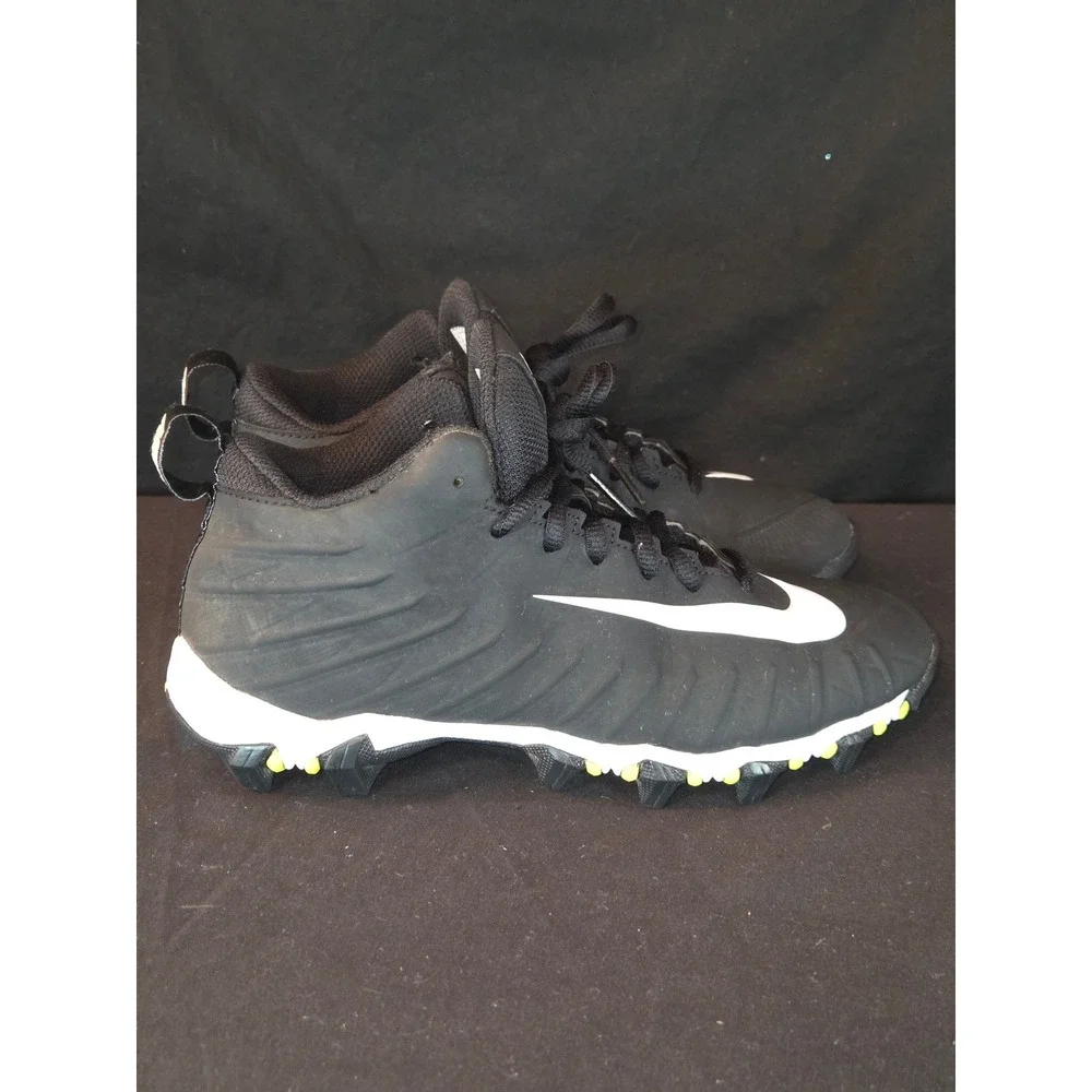 Nike Alpha Menace Shark 2 Football‎ Cleats Black White Youth Size 4Y